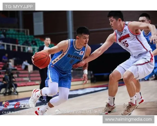 深圳篮球队在邀请赛中以90分稳居积分榜首位展现强劲实力