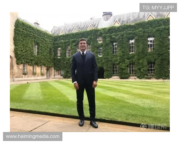 牛津大学足球明星的成长之路与辉煌成就探秘 牛津大学足球明星的成长之路与辉煌成就探秘